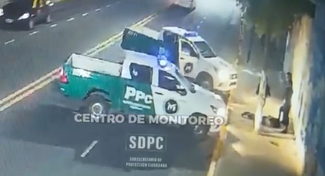 Un hombre de 28 años fue detenido en Padua, Merlo, acusado de robar a una mujer con arma blanca en Av. Rivadavia y Aristóbulo del Valle. Toda la información en Oeste Noticias.